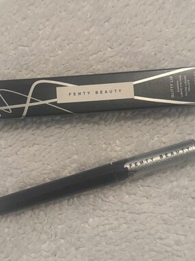 FENTY BEAUTY Glitty Lid Shimmer Liquid Eyeliner in Shade "Chrome at Me"